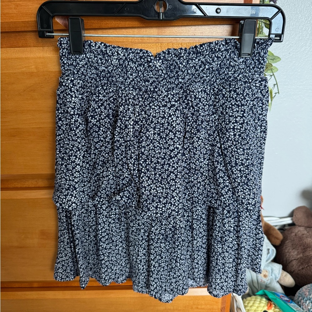 Navy and white floral ruffle mini skirt